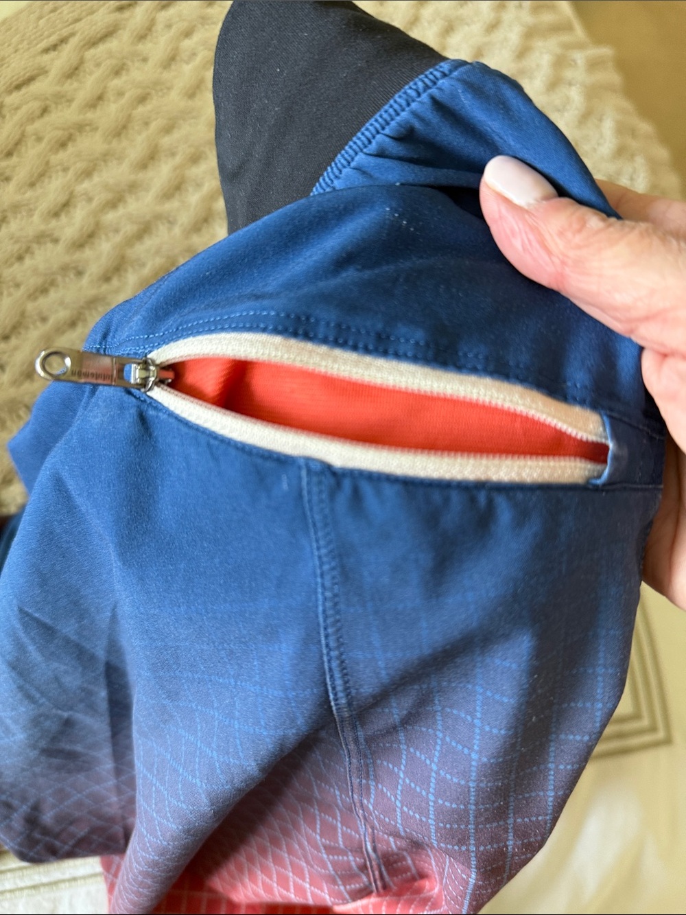 Men’s lululemon Shorts Size Medium 9 inch